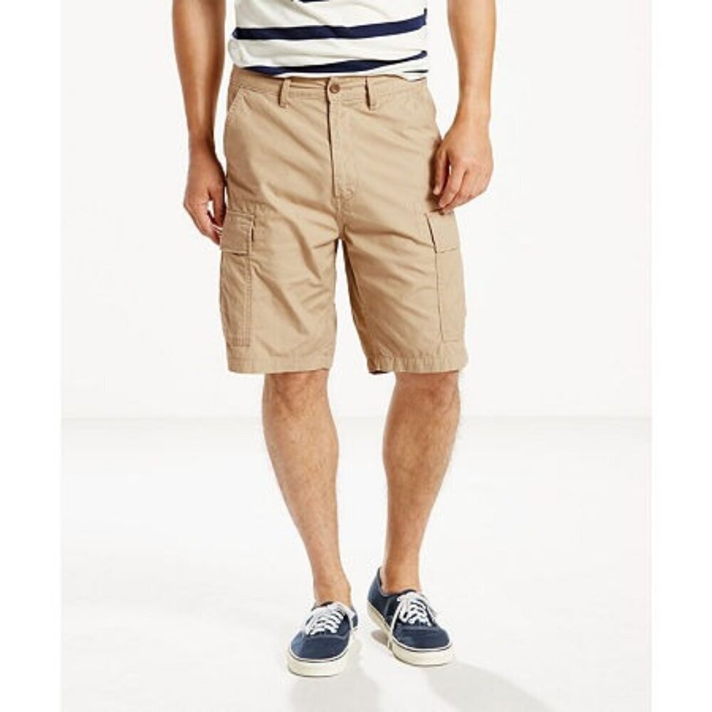 NWT Levi's Men's Carrier Cargo‎ Shorts true chino Sz 30